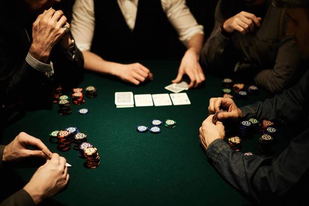 Как играть в покер видео